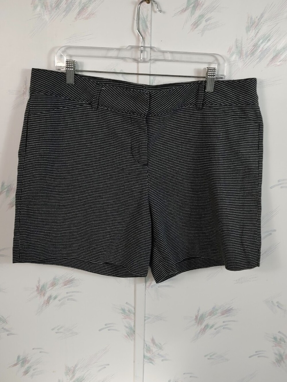 The Limited Black White Polka Dot Shorts 16